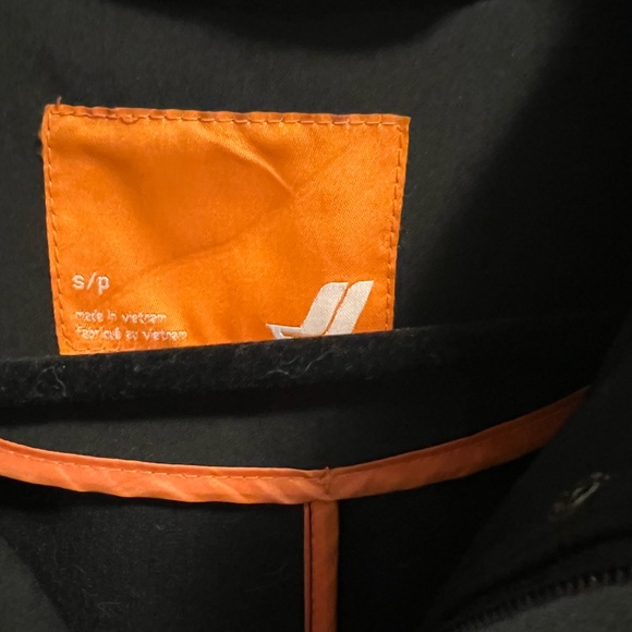 Joe Fresh black rain jacket. Size small - Picture 5 of 8